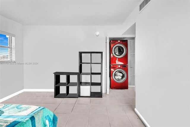 1881 Washington Ave 16H, Miami Beach, FL 33139