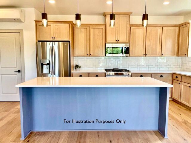 566 Coffee Lane, Ashland, OR 97520