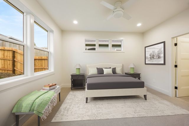 566 Coffee Lane, Ashland, OR 97520