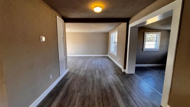 3930 Hartel Street, Beaumont, TX 77705