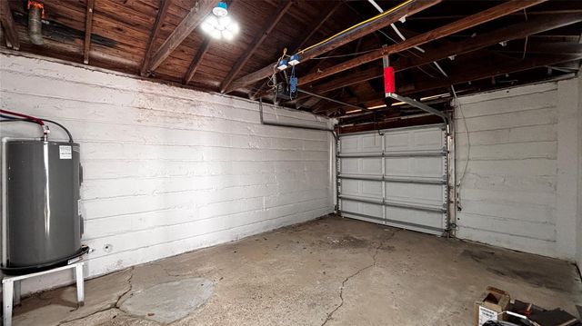 3930 Hartel Street, Beaumont, TX 77705