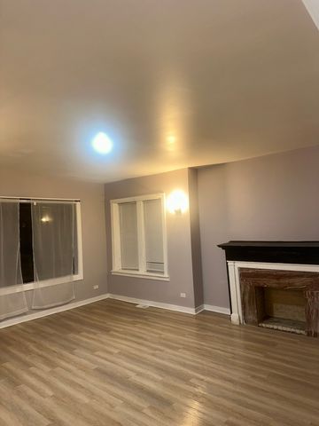 8017 S Saint Lawrence Avenue 1, Chicago, IL 60619
