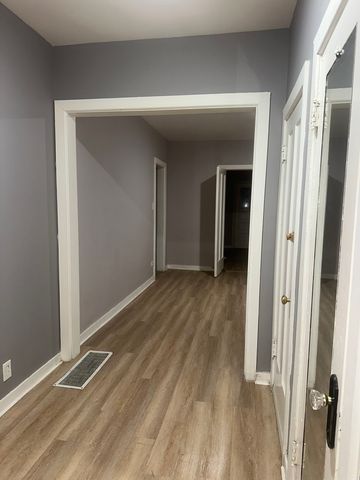 8017 S Saint Lawrence Avenue 1, Chicago, IL 60619