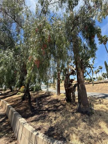 2390 Prenda Avenue, Riverside, CA 92504