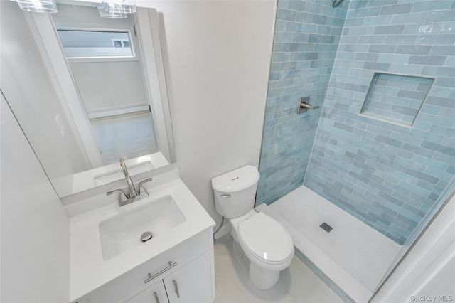 23 Kevin Lane, Bethpage, NY 11714