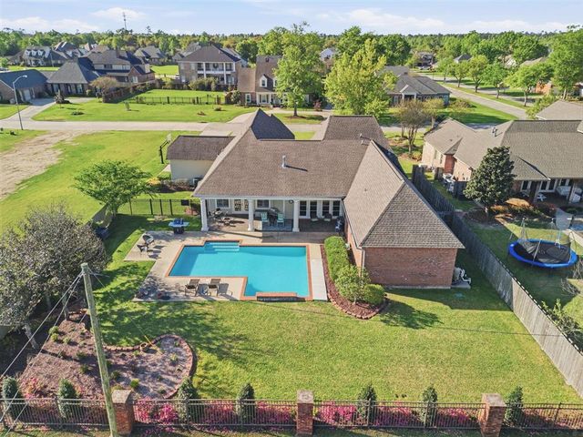 3728 Yorkshire Drive, Lake Charles, LA 70605