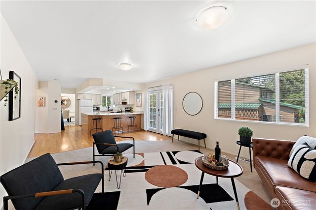 10122 SE 268th Street, Kent, WA 98030