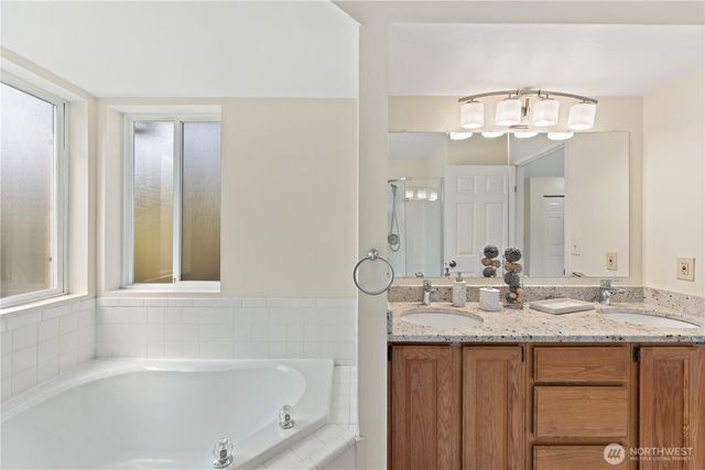 10122 SE 268th Street, Kent, WA 98030
