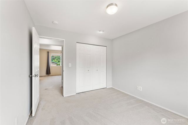 10122 SE 268th Street, Kent, WA 98030