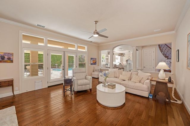 8834 Tahan Ln, Fair Oaks, CA 95628