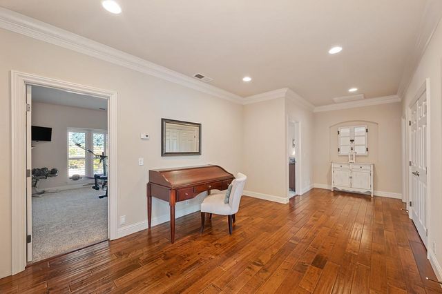 8834 Tahan Ln, Fair Oaks, CA 95628