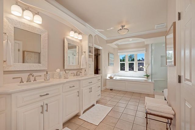 8834 Tahan Ln, Fair Oaks, CA 95628