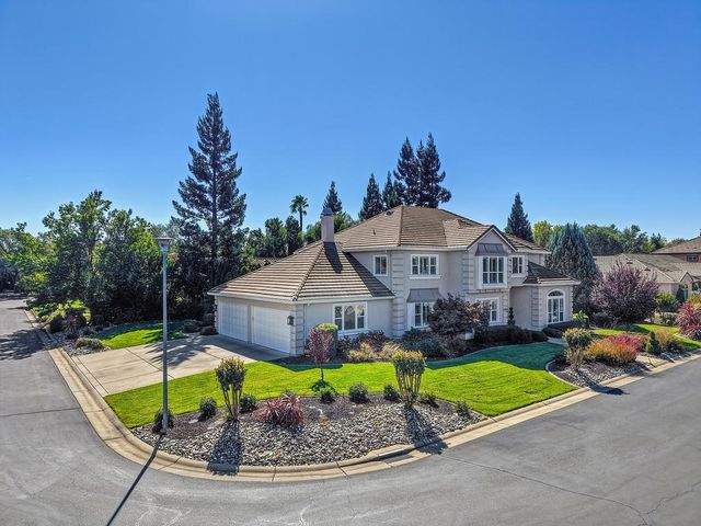 8834 Tahan Ln, Fair Oaks, CA 95628