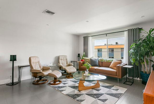 9 NE 19th Court C216, Wilton Manors, FL 33305