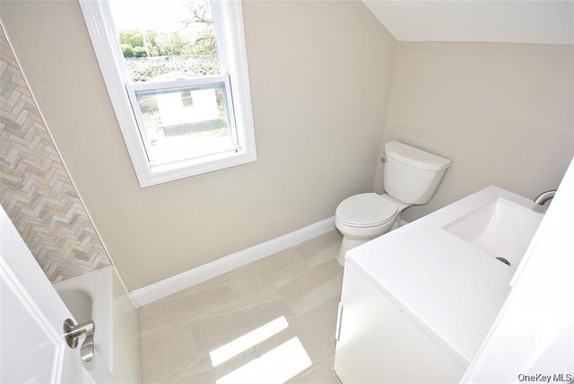 7600 Main Road, East Marion, NY 11939