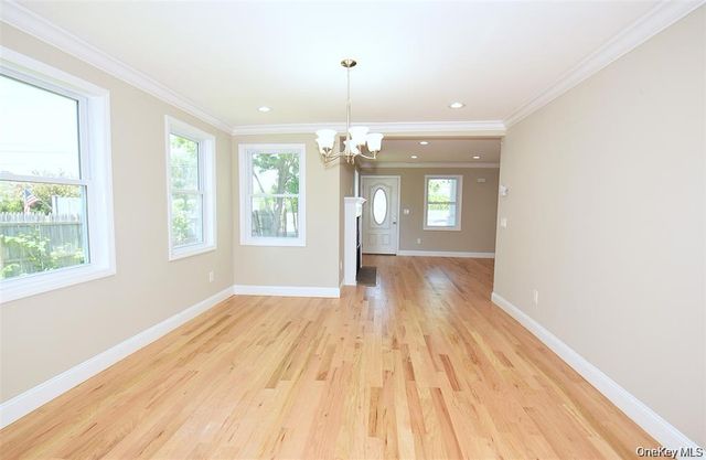 7600 Main Road, East Marion, NY 11939