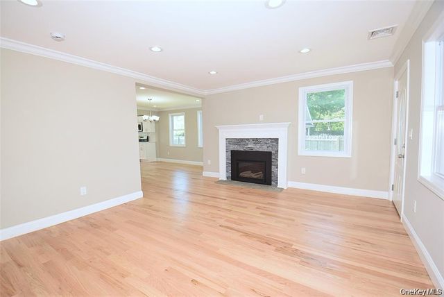 7600 Main Road, East Marion, NY 11939