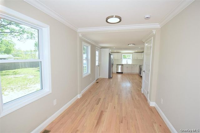 7600 Main Road, East Marion, NY 11939