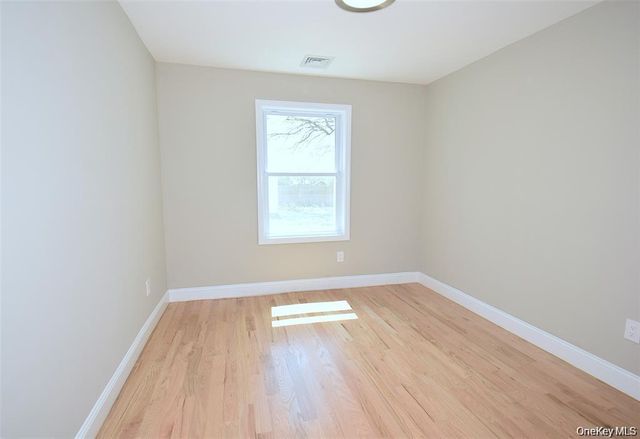 7600 Main Road, East Marion, NY 11939