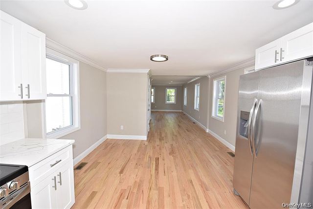 7600 Main Road, East Marion, NY 11939