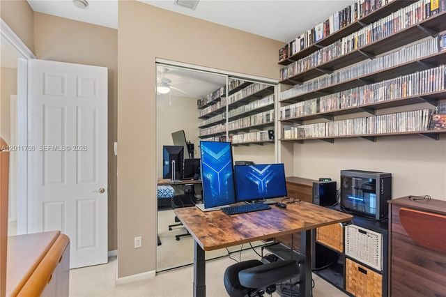980 SW 171st Ter, Pembroke Pines, FL 33027
