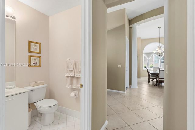 980 SW 171st Ter, Pembroke Pines, FL 33027