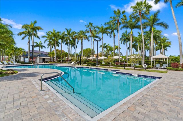 980 SW 171st Ter, Pembroke Pines, FL 33027