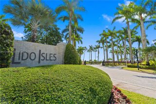 980 SW 171st Ter, Pembroke Pines, FL 33027
