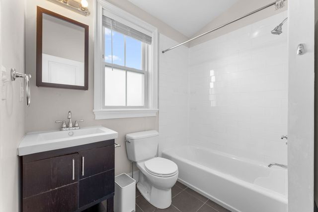 11 Church St. 3, Somerville, MA 02143