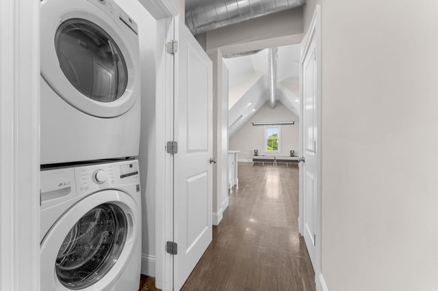 11 Church St. 3, Somerville, MA 02143