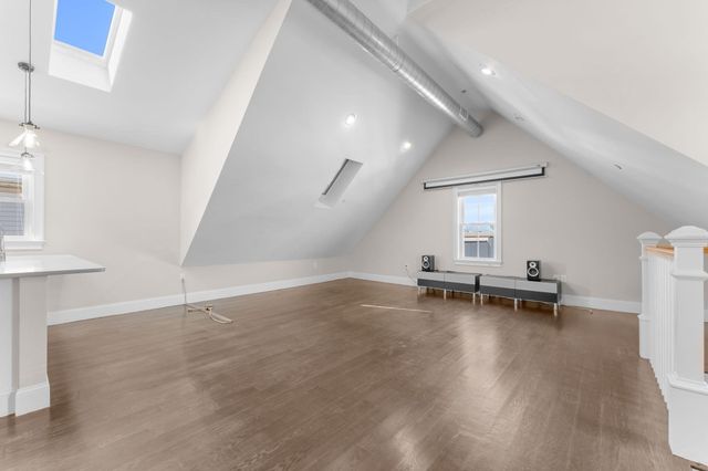 11 Church St. 3, Somerville, MA 02143