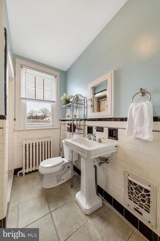 2471 WYNNEFIELD DR, Havertown, PA 19083