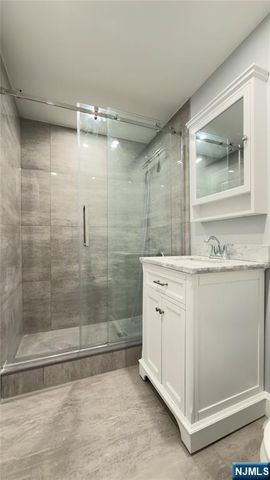 137 41st Street, Union City, NJ 07087