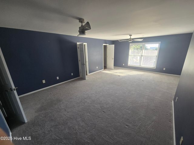 5901 Mclean Street, Emerald Isle, NC 28594