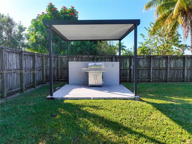 29725 SW 168th Ct, Homestead, FL 33030