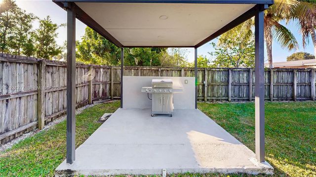 29725 SW 168th Ct, Homestead, FL 33030