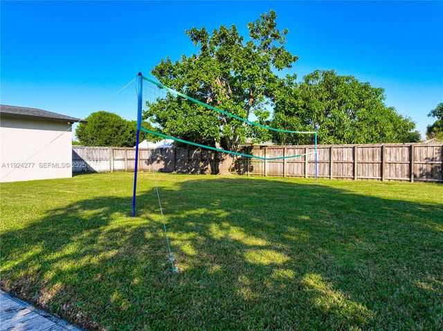 29725 SW 168th Ct, Homestead, FL 33030