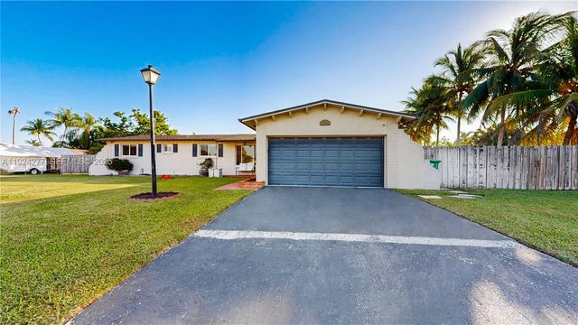 29725 SW 168th Ct, Homestead, FL 33030