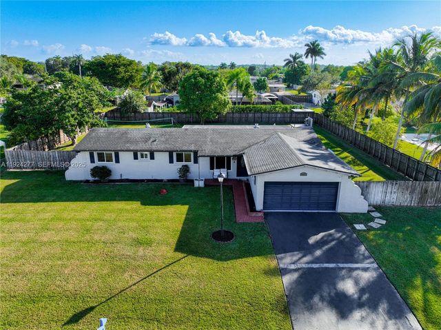 29725 SW 168th Ct, Homestead, FL 33030