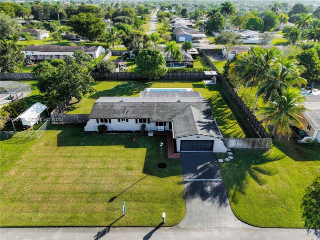 29725 SW 168th Ct, Homestead, FL 33030