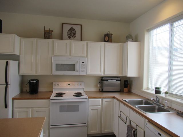 10616 Cormorant Court, Klamath Falls, OR 97601