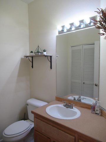 10616 Cormorant Court, Klamath Falls, OR 97601