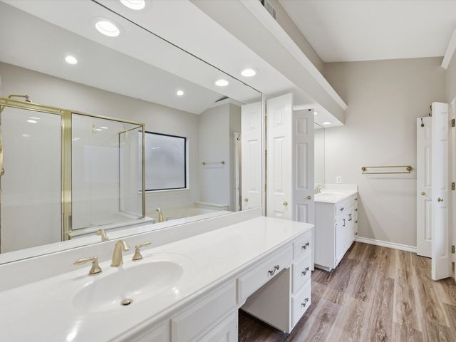 2004 Misty Creek Drive, Arlington, TX 76017