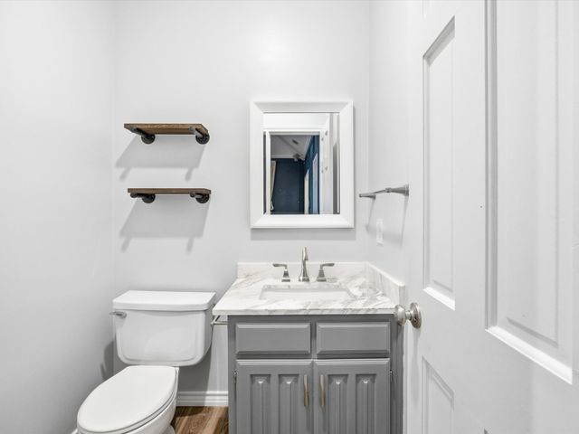 2004 Misty Creek Drive, Arlington, TX 76017