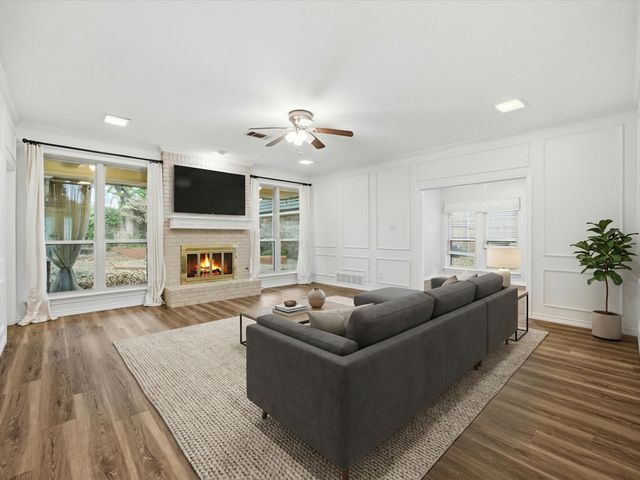 2004 Misty Creek Drive, Arlington, TX 76017