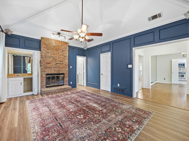 2004 Misty Creek Drive, Arlington, TX 76017