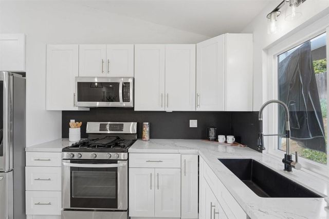 9961 Cleary Street, Santee, CA 92071