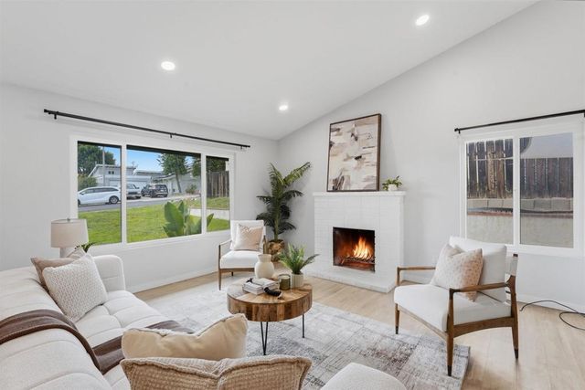 9961 Cleary Street, Santee, CA 92071