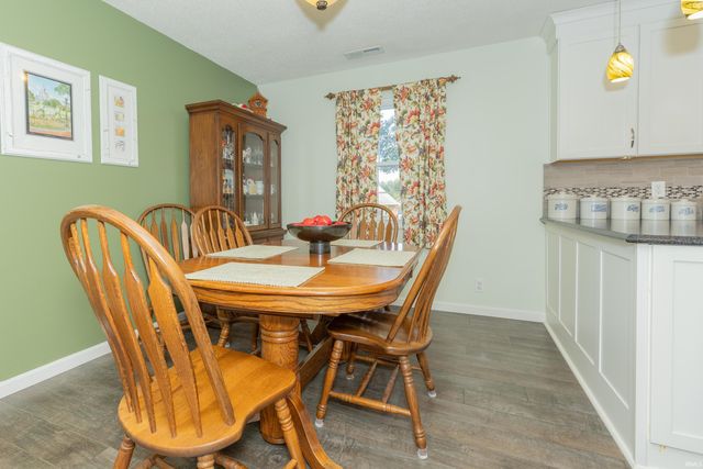 5635 Oak Ridge Drive, Evansville, IN 47711