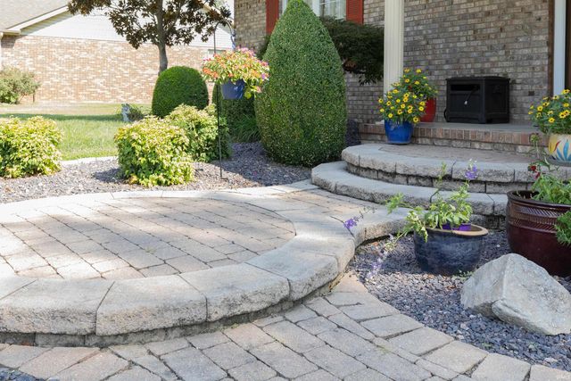 5635 Oak Ridge Drive, Evansville, IN 47711